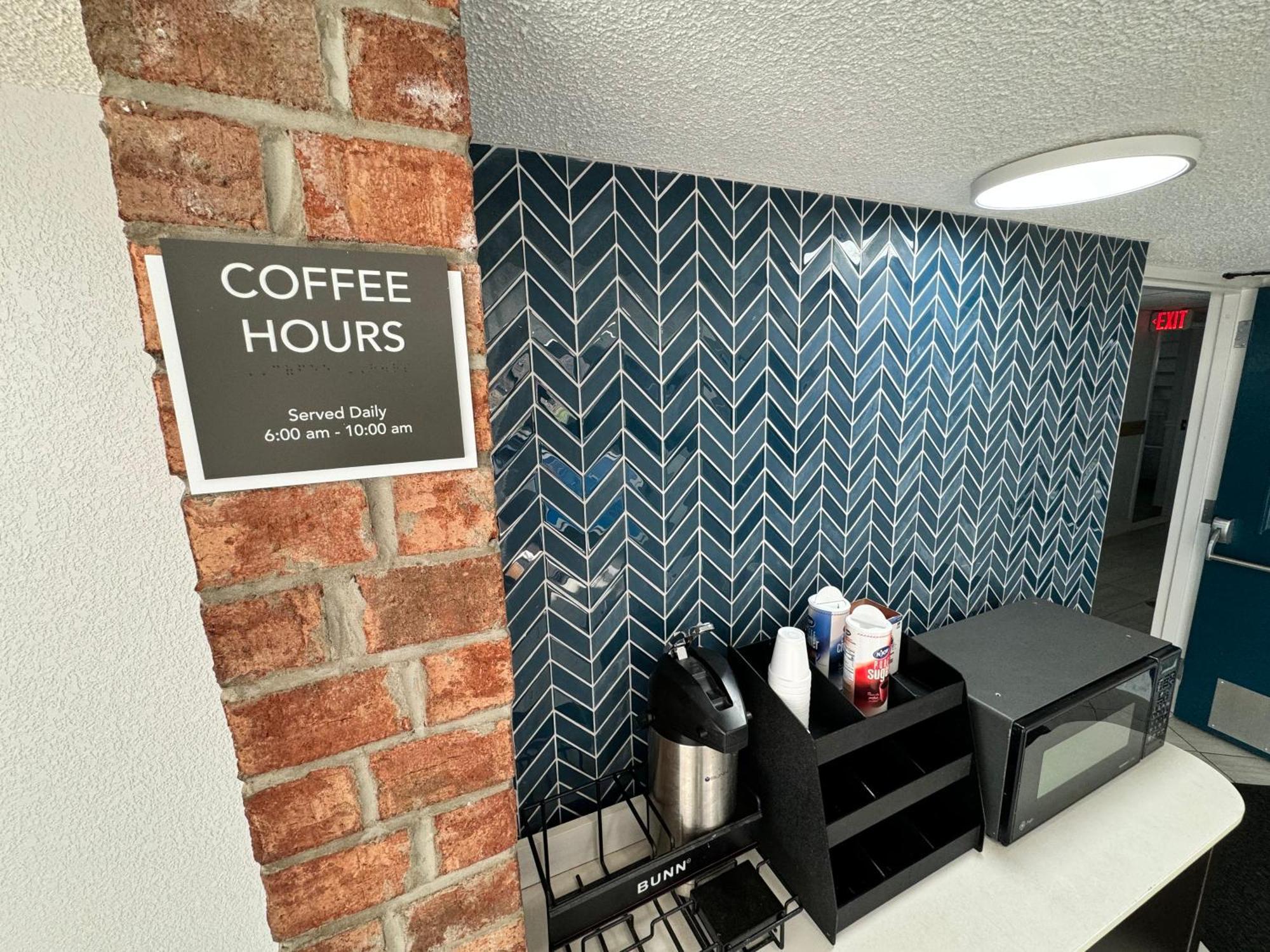 Studio 6 Suites East Syracuse Airport Esterno foto